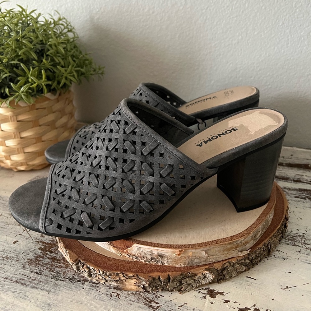 Stylish Gray Women's Mules
